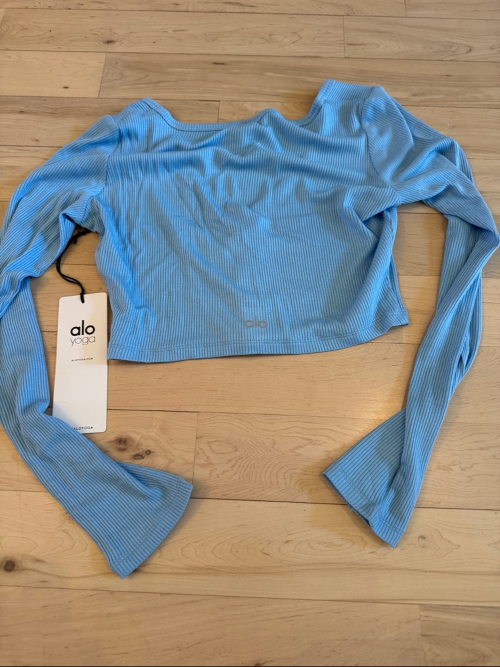 ALO Yoga Ribbed Cropped Whisper Shirt Top L/S Cardigan-Blue Skies-New-S-Athletic - Picture 7 of 8